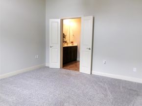 883  Birds Fort Trail , Arlington Texas 76005