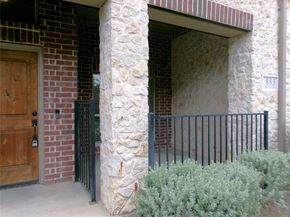883  Birds Fort Trail , Arlington Texas 76005