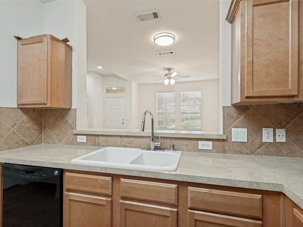 2207  Biscayne Park Lane , Grand Prairie Texas 75050