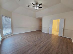 5207 W Cove Way , Grand Prairie Texas 75052