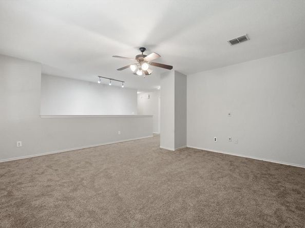 517  Zachum Drive , Arlington Texas 76002