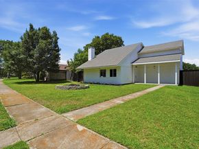 3121  Castle Rock Lane , Garland Texas 75044