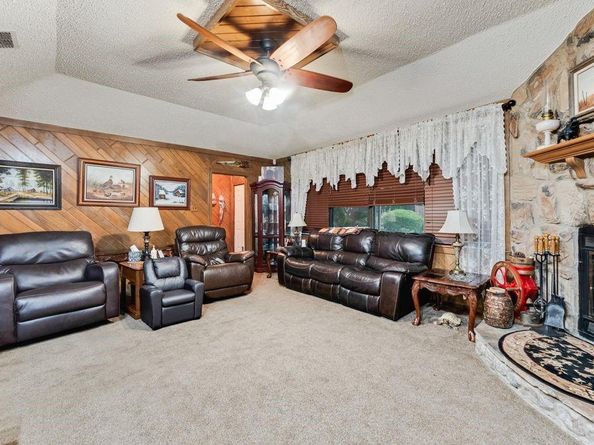 12704  Garden Grove Drive , Dallas Texas 75253