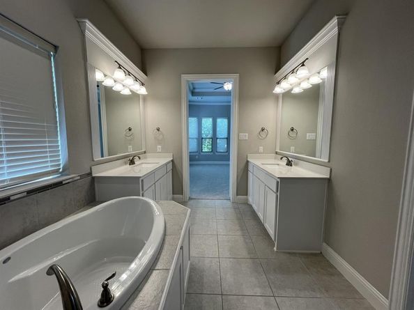4500  Moores Landing , Arlington Texas 76016