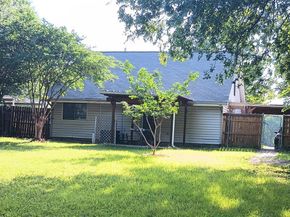1707  Cottonwood Road , Carrollton Texas 75006