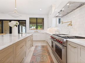 6803  Casa Loma Avenue , Dallas Texas 75214