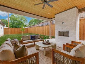 6803  Casa Loma Avenue , Dallas Texas 75214