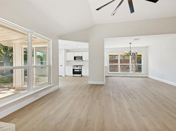 713  Bridgewater Lane , Mesquite Texas 75181