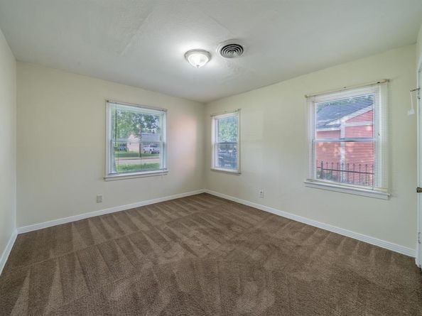 2526  Rolinda Drive , Dallas Texas 75211