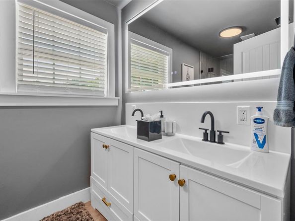 4109  Brooks Baker Avenue , Lakeside Texas 76135