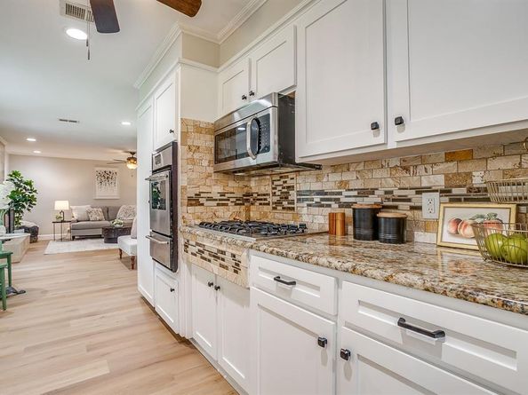 6800  Chickering Road , Fort Worth Texas 76116