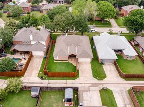 806  Green Apple Drive , Garland Texas 75044