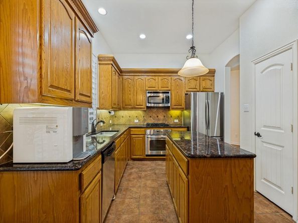 3078  Camden Bluff Road , Frisco Texas 75034
