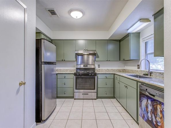 521 E Mustang Street , Crowley Texas 76036