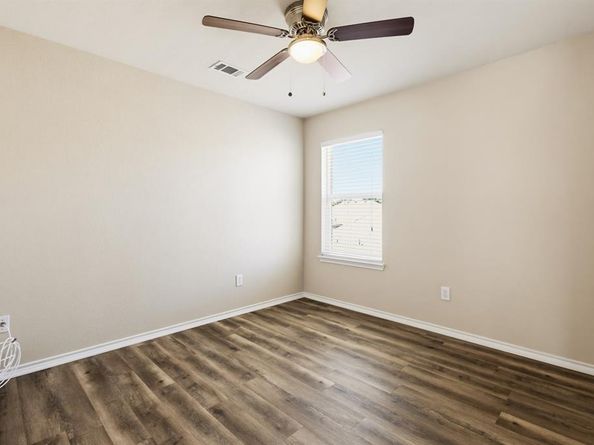 3203  Guadaloupe  , Grand Prairie Texas 75054