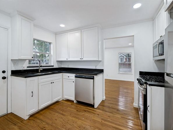 1823  Michigan Avenue , Dallas Texas 75216