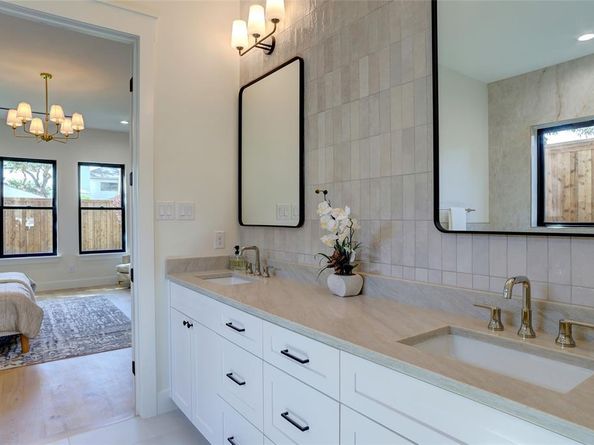 4062  Valley Ridge Road , Dallas Texas 75220