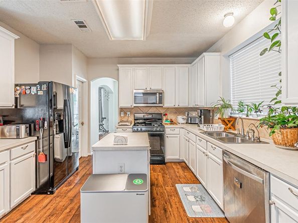 8504  Saffron Drive , Fort Worth Texas 76123