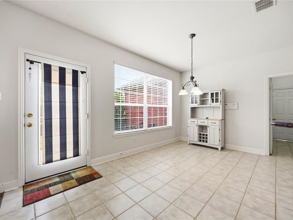 9024  Fox Hollow Trail , Irving Texas 75063