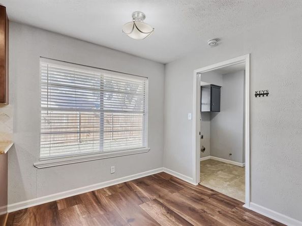 701  Knollridge Drive , Lewisville Texas 75077