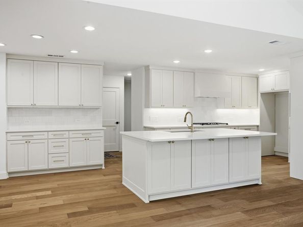 6978  Pemberton Drive , Dallas Texas 75230
