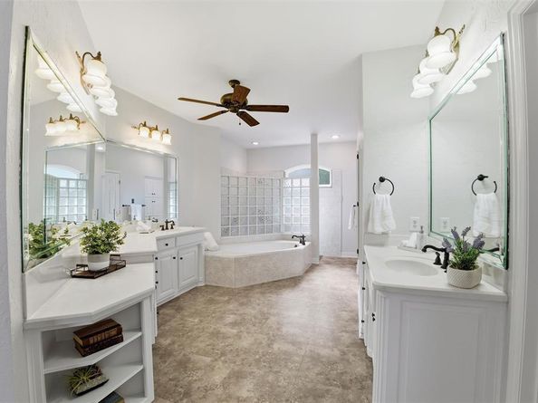 718  Morningside Drive , Mansfield Texas 76063