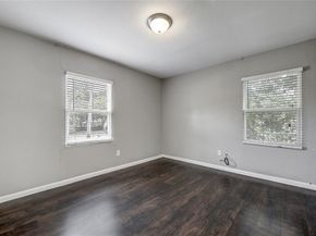 802 E Dallas Street , Mansfield Texas 76063