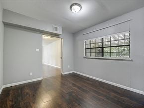 802 E Dallas Street , Mansfield Texas 76063