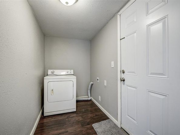 802 E Dallas Street , Mansfield Texas 76063