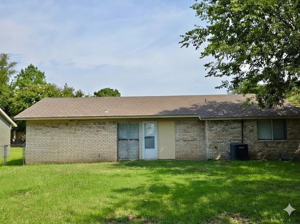4625  Kyle Drive , Balch Springs Texas 75180