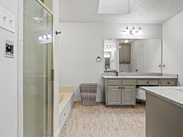 5520  Bradley Court , Arlington Texas 76017