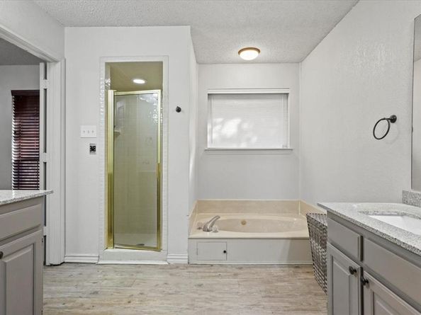 5520  Bradley Court , Arlington Texas 76017