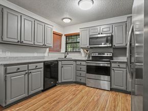 5520  Bradley Court , Arlington Texas 76017