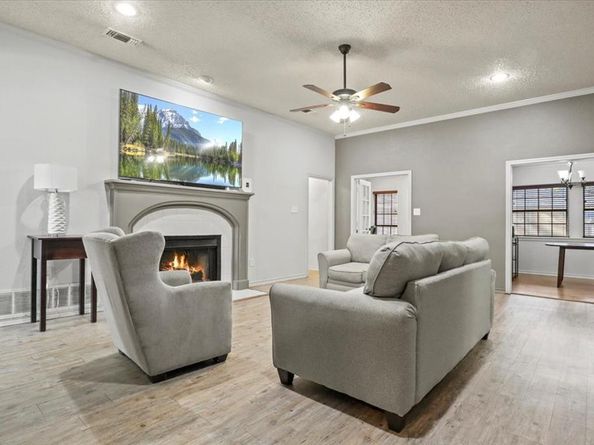 5520  Bradley Court , Arlington Texas 76017