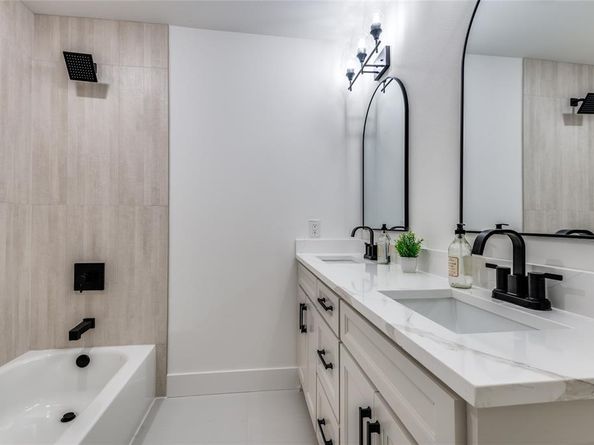 99  Kay Lane , Westworth Village Texas 76114