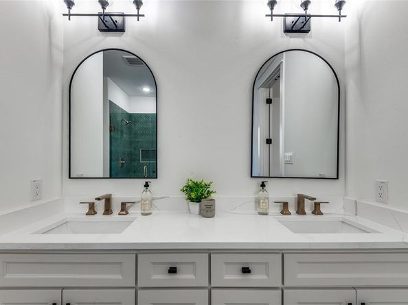 99  Kay Lane , Westworth Village Texas 76114