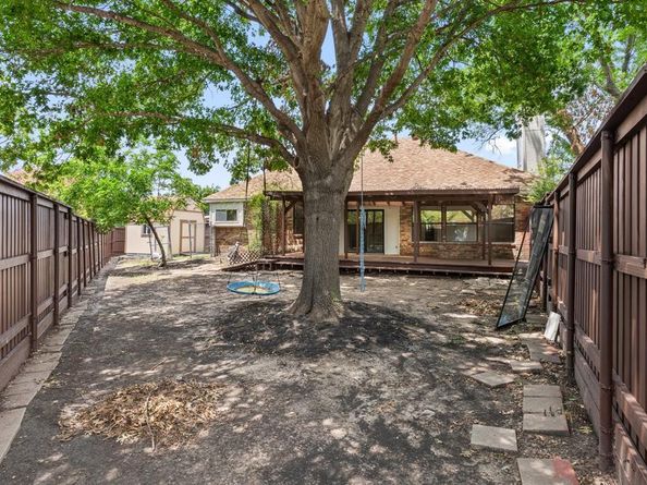 2148  Falcon Ridge Drive , Carrollton Texas 75010
