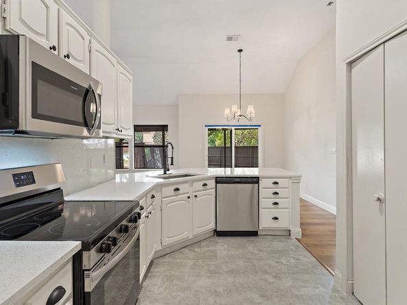 2148  Falcon Ridge Drive , Carrollton Texas 75010