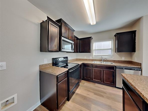 1334  Barrel Drive , Dallas Texas 75253