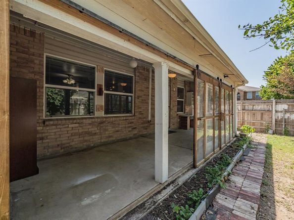 9216  Quarter Horse Lane , Fort Worth Texas 76123