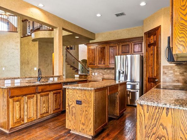 4205  Lansbury Drive , Highland Village Texas 75077