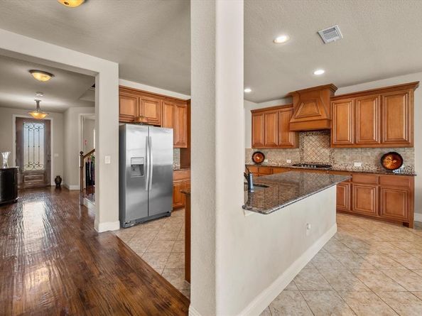 1112  Vickery Drive , DeSoto Texas 75115