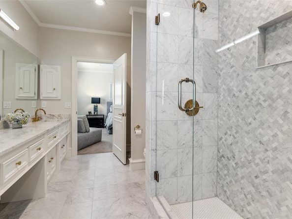 17316  Club Hill Lane , Dallas Texas 75248