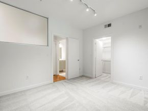 4040 N Hall Street  107, Dallas Texas 75219