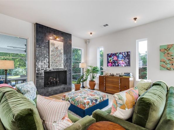 3848  Echo Brook Lane , Dallas Texas 75229