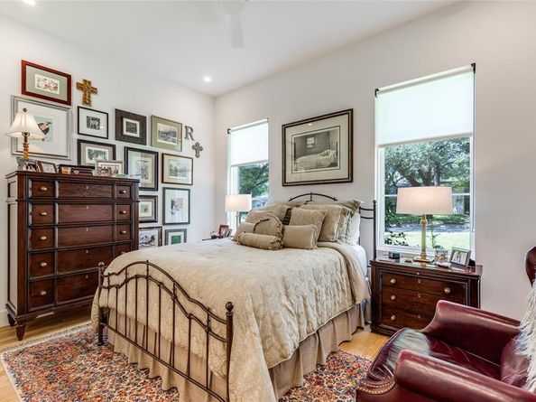 3848  Echo Brook Lane , Dallas Texas 75229
