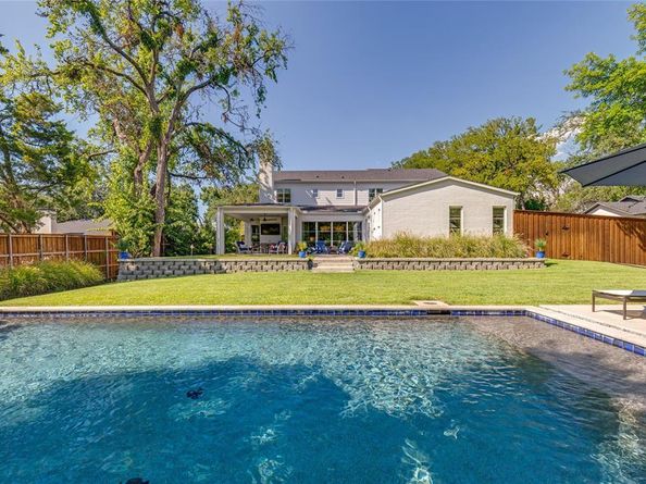 3848  Echo Brook Lane , Dallas Texas 75229