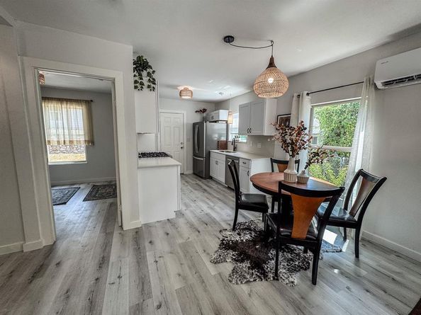 1864  Highland Avenue , Fort Worth Texas 76164