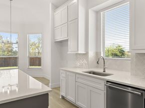 621  Hidden Lakes  , DeSoto Texas 75115