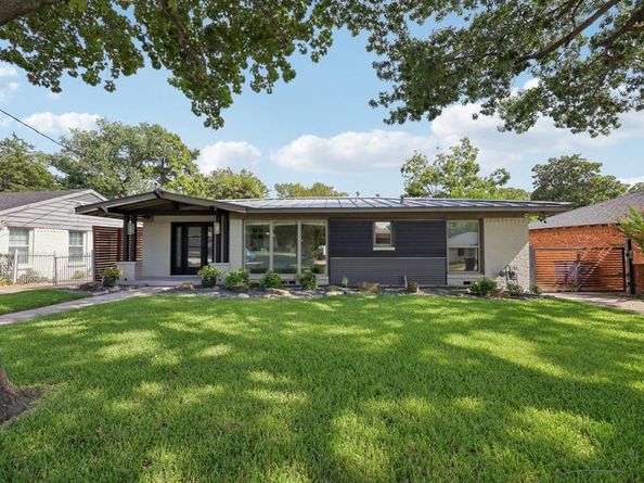 9918  Coldwater Circle , Dallas Texas 75228